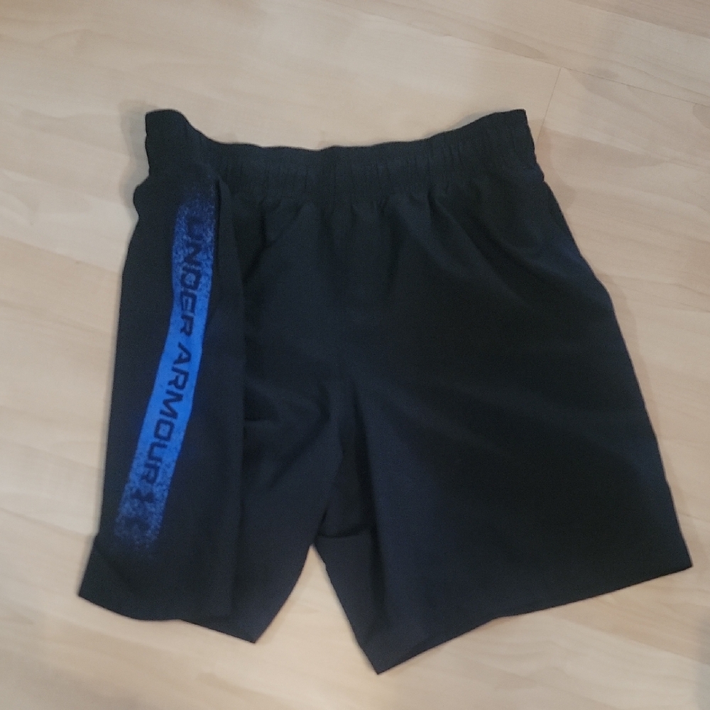 Under Armour Men's Black and Blue Athletic Shorts
